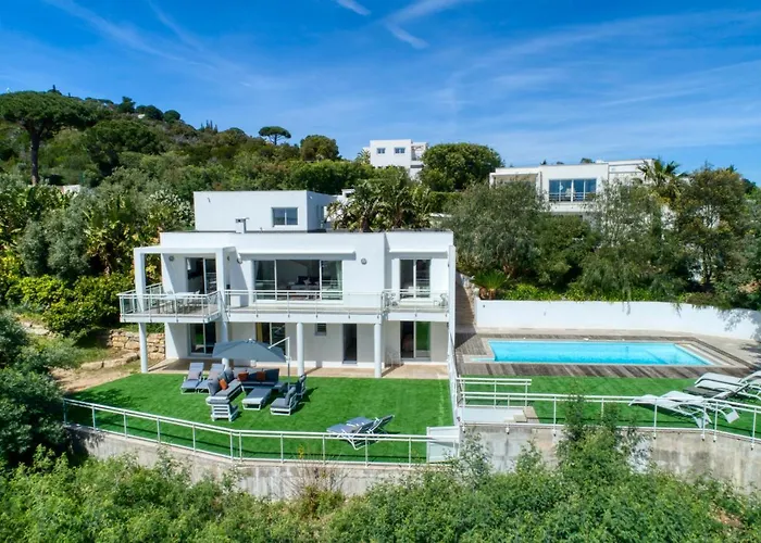Magnificent Contemporary 5-Star Villa With Sea View And Heated Swimming Pool, Near Saint Tropez