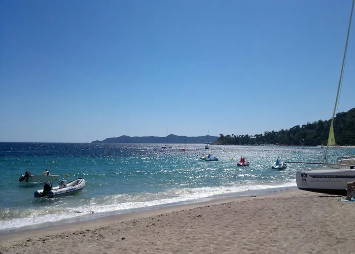 Villa In Cavalaire-Sur-Mer Near The Sea